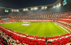 齐发国际在线娱乐-奥格斯堡惊险逼平球队，保持不败气势，奥格斯堡总汇报